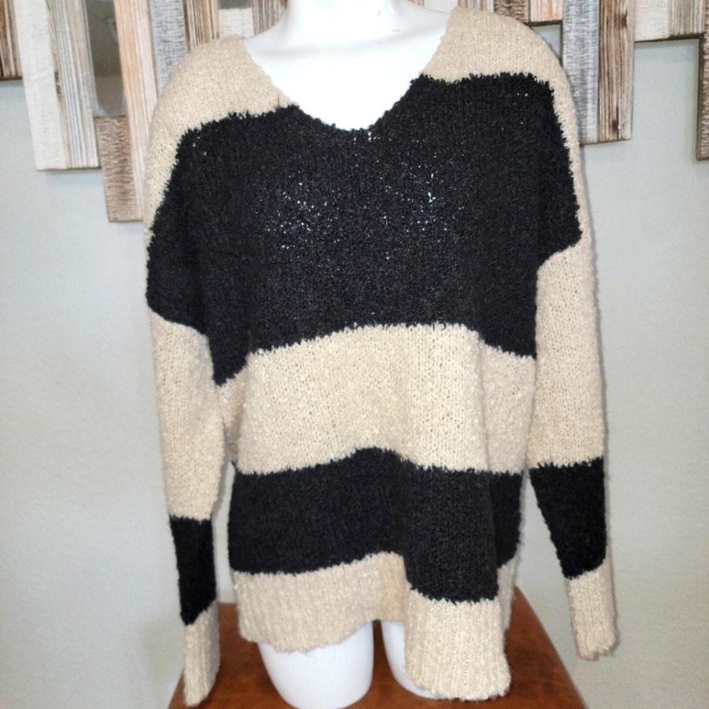 Dear John sweater, Large